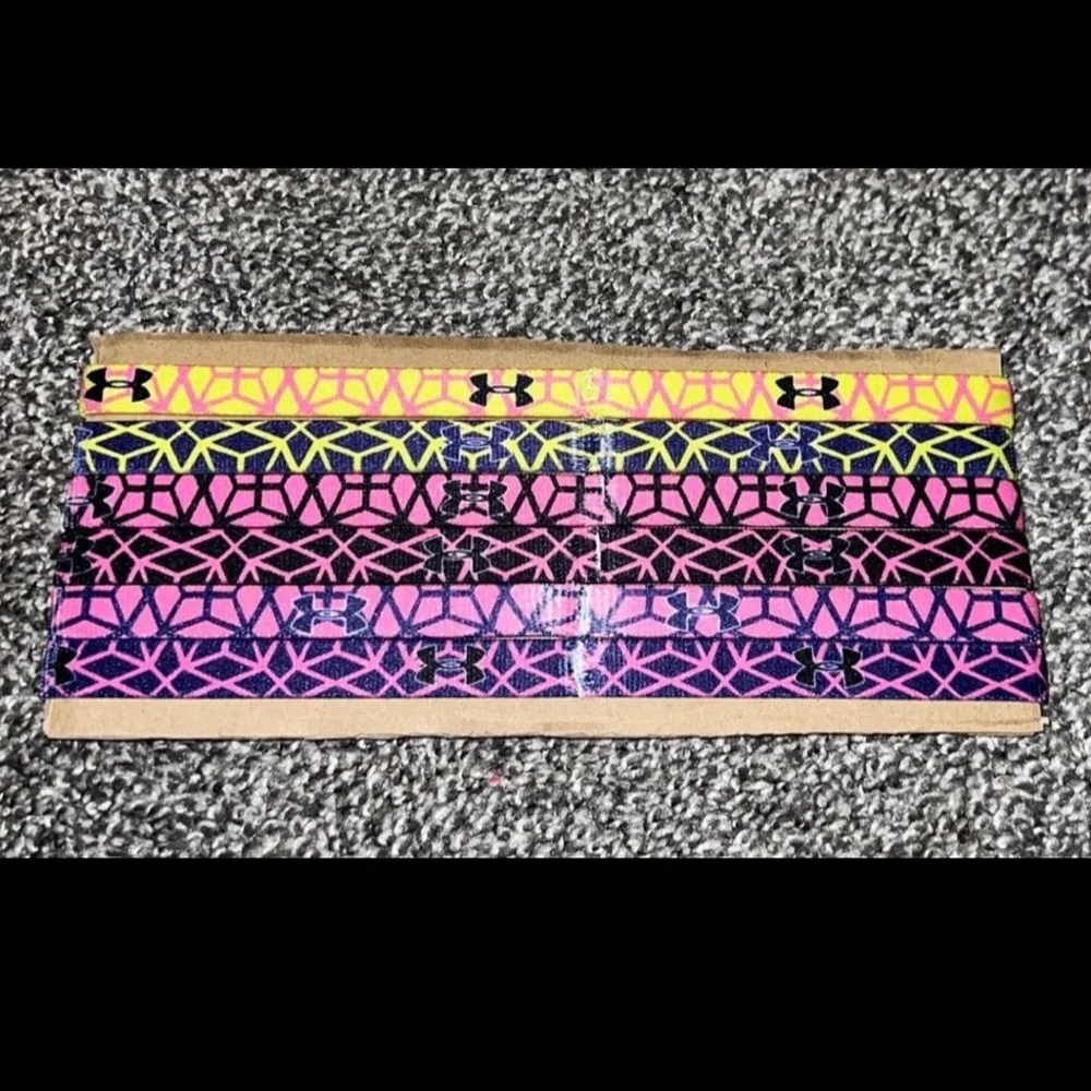 6 Under Armour Thin Headbands‎